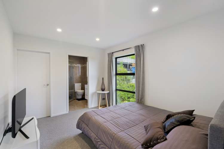 60a Shetland Street Glen Eden_30