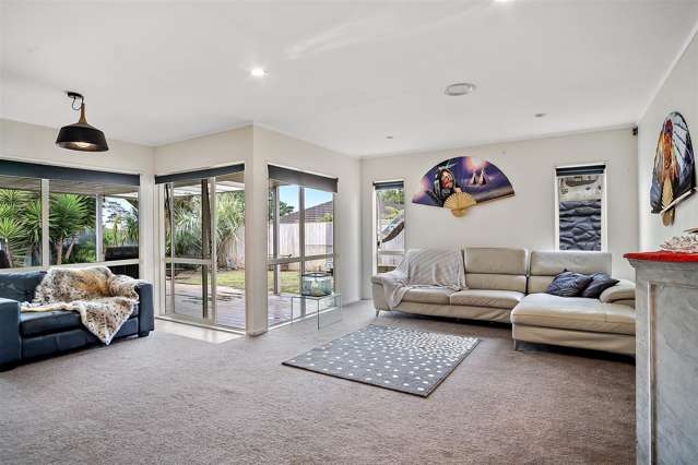 8 Saint Leger Close Huntington Park_1