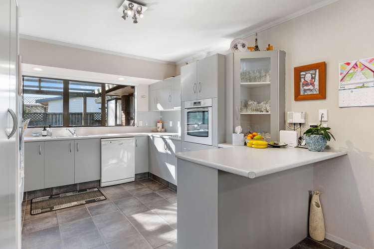 16 Orchard Place Lynmore_6