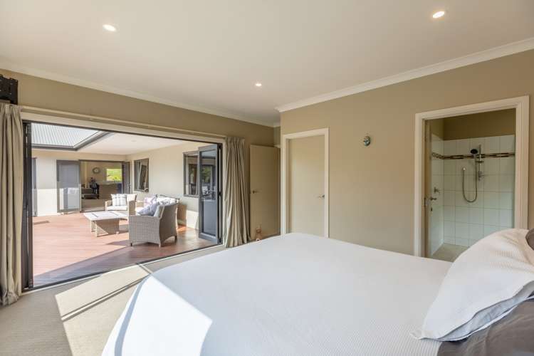 134 Kent Terrace Taradale_12