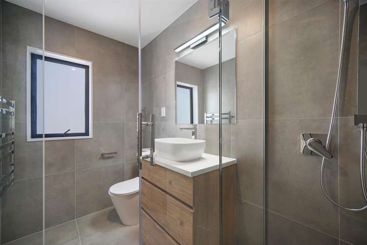 169 Grove Road Papakura_9