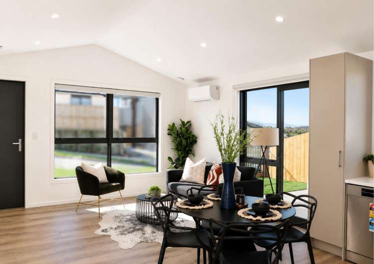 2/3 Waruhia Crescent Rototuna North_8