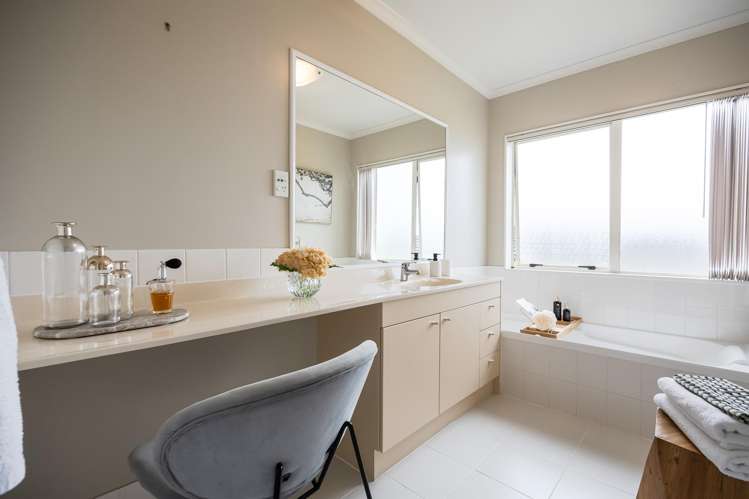 2 Jubaea Place Henderson_32