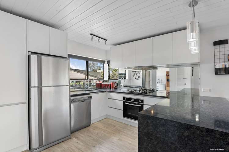 1/30 Pinehurst Place Wattle Downs_10