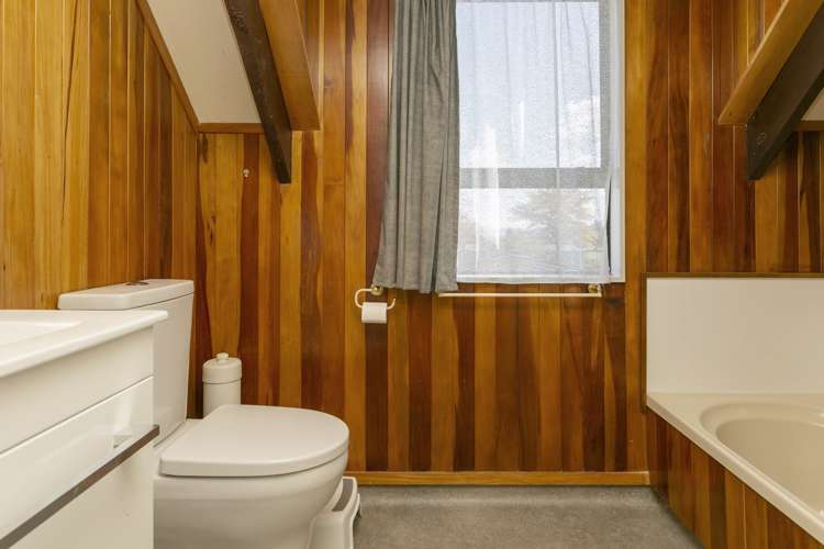 122 Arthur Crescent Hilltop_8