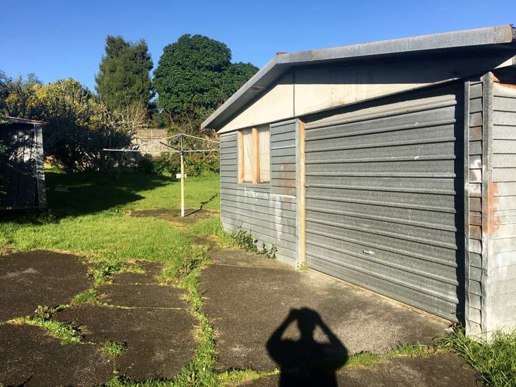 11 Gill Avenue Te Atatu Peninsula_2