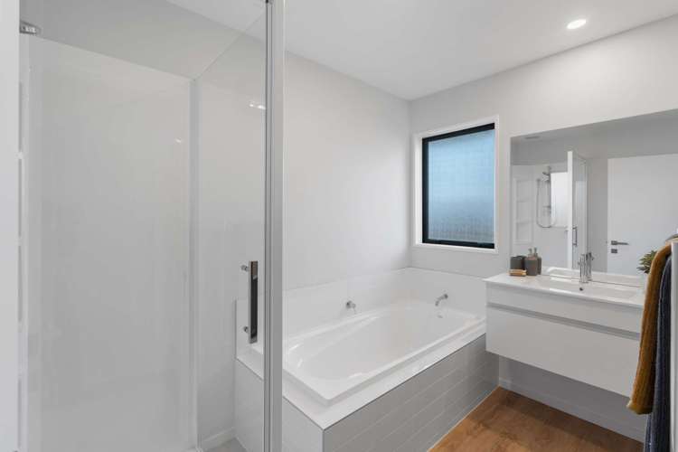 3 Cox Lane Amberley_15