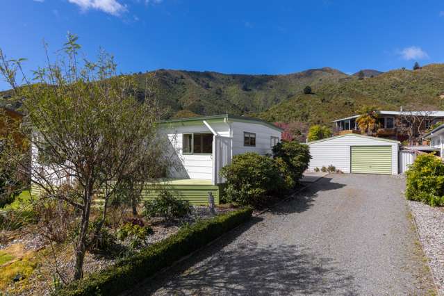 72 Moana View Road Waikawa_4