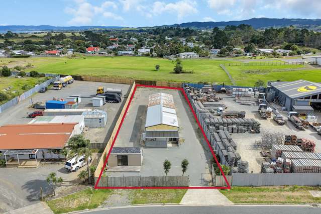 Diverse industrial workshop – Vacant now