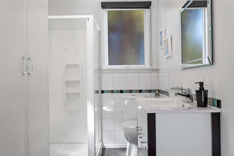 21 Bayview Road Charteris Bay_11