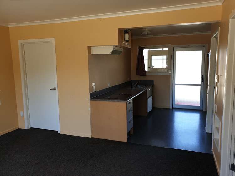 2/49 High Street Renwick_5