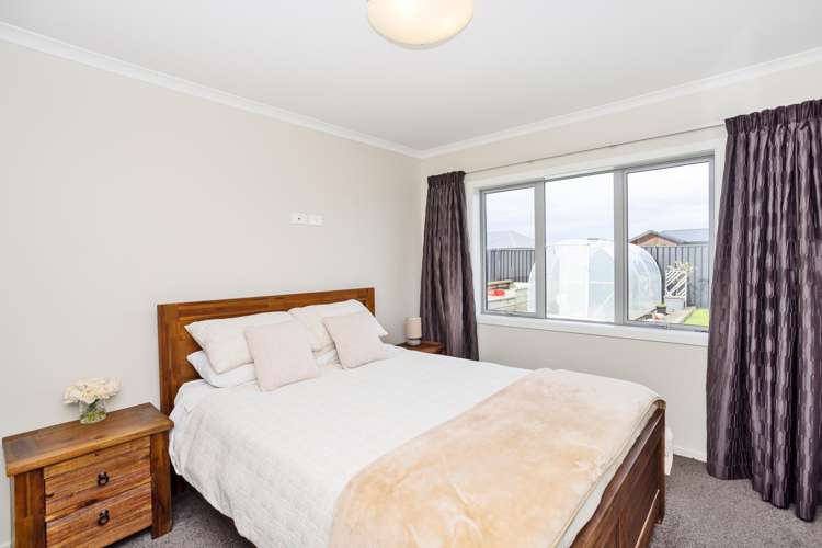 21 Sunrise Drive Seaward Bush_17