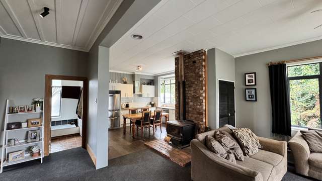 195 Weld Street Hokitika_1