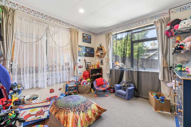 16 Meadows Lane Huntly_13