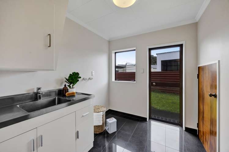 8 Wilson Street Hawera_20