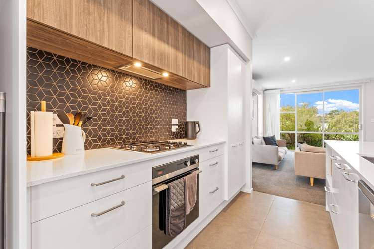 6 Taitonga Lane Stanmore Bay_3