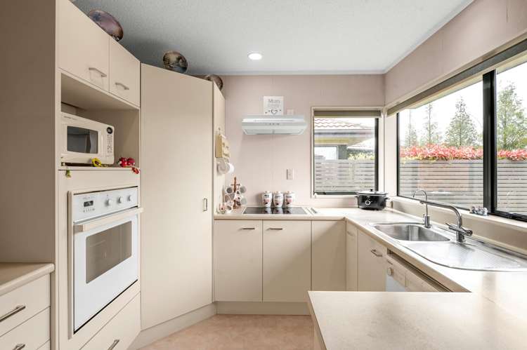 93 Grosvenor Gardens Flagstaff_2