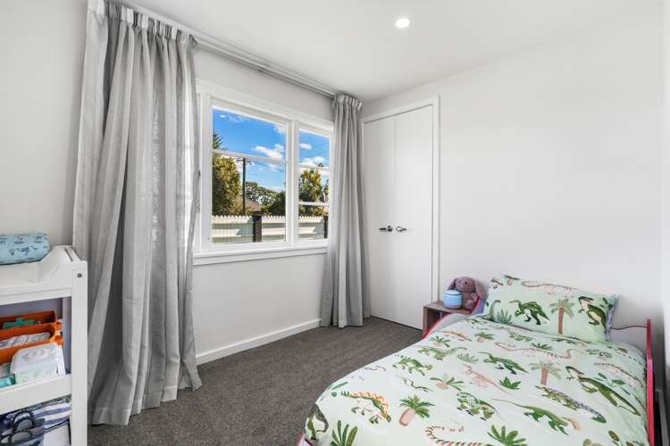 8 Jocelyn Street Casebrook_14