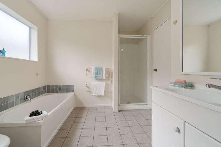 10 Imelda Road Te Atatu Peninsula_11