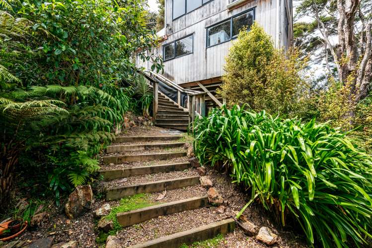 3 Queens Drive Oneroa_3