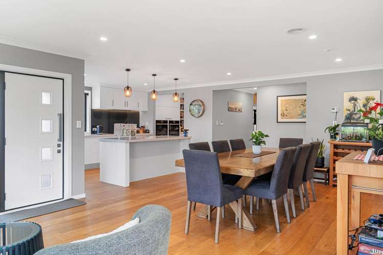43 Lewis Road Lynmore_2