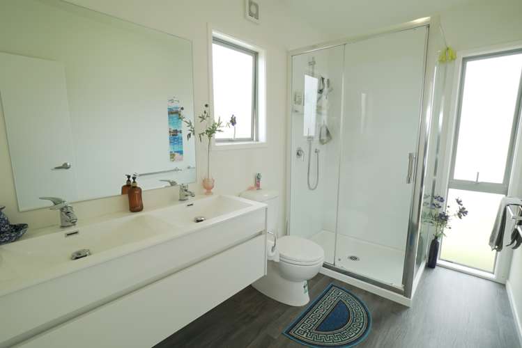 6 Frangipani Street Cable Bay_10