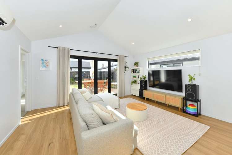 15 Colin Laloli Place_4