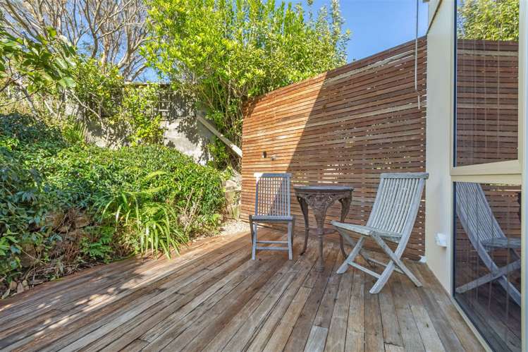 102 Trig Hill Road Onetangi_18