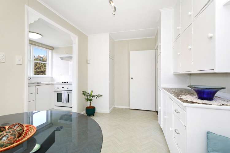 24 Churton Crescent Taita_6