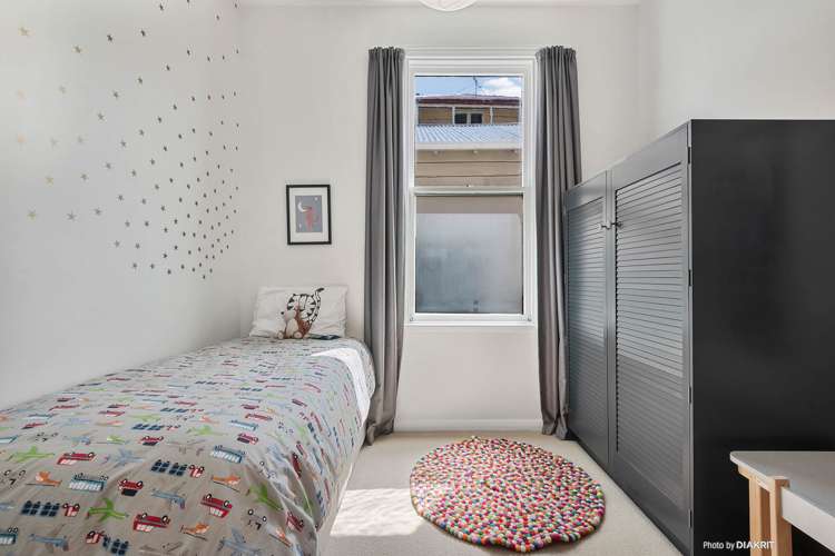 5 Carrington Street Mount Cook_8