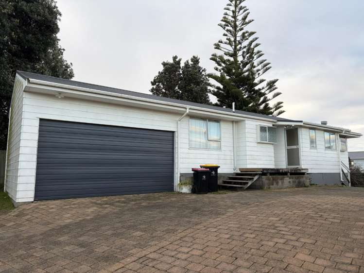 1116 Papamoa Beach Road_0