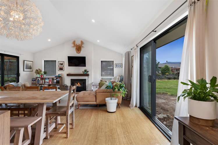 13 Loach Road Hawea Flat_3