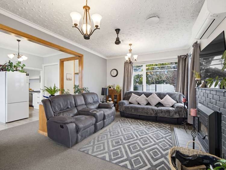 13 Cossar Street Burwood_15