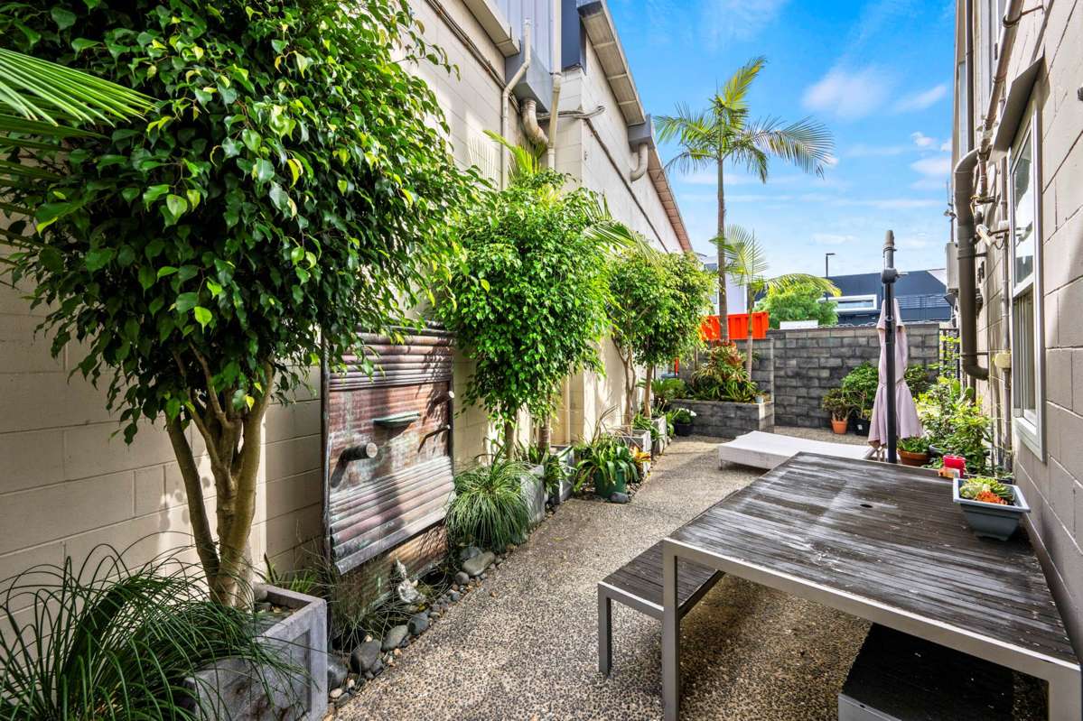 Unit 1/2 Gordon Road_3