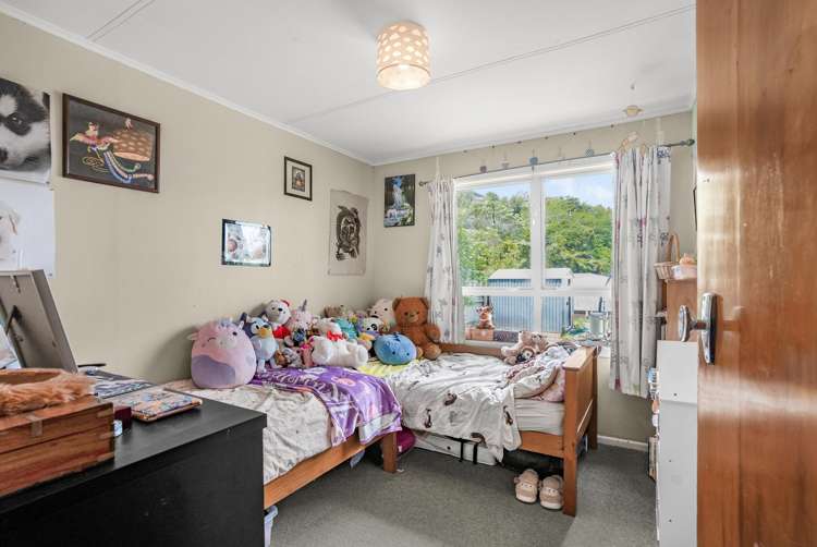 218 Dowse Drive Maungaraki_10