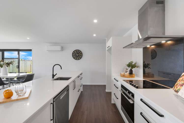 86 Jean Archie Drive Rolleston_9