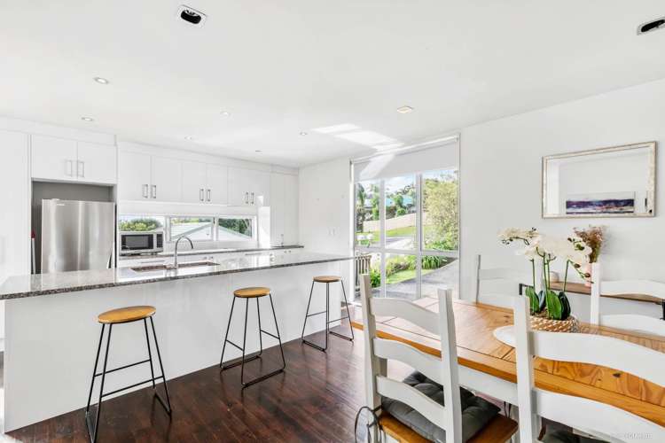 652 Beach Road Browns Bay_22