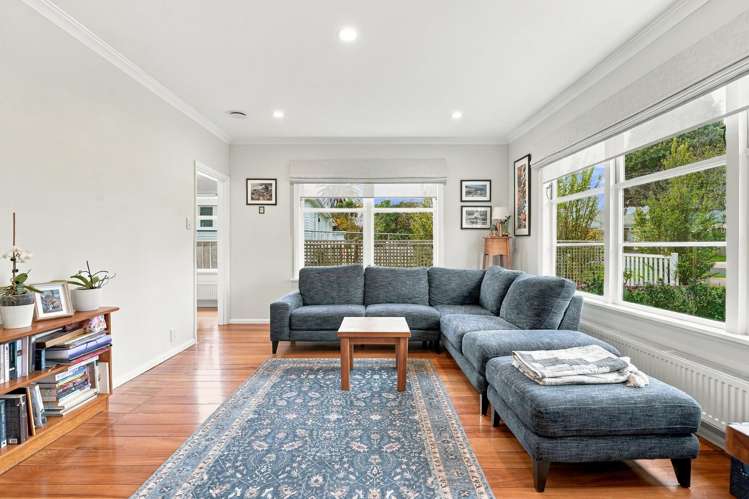 8 Hutchison Crescent Durie Hill_7