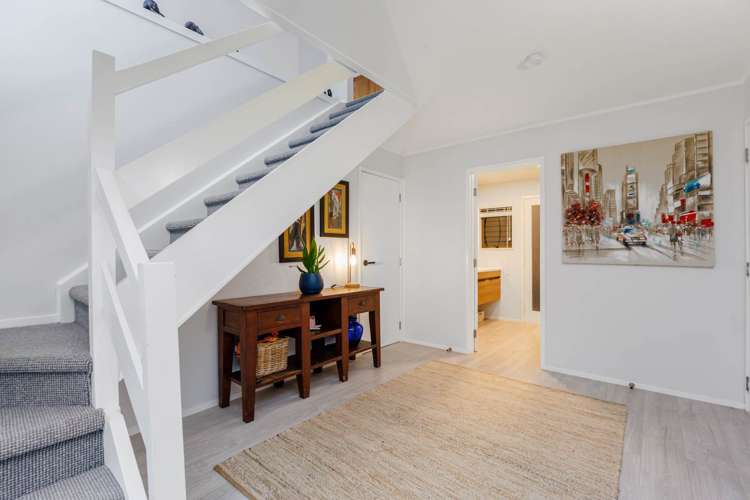 1/11 Honeysuckle Lane Mairangi Bay_16