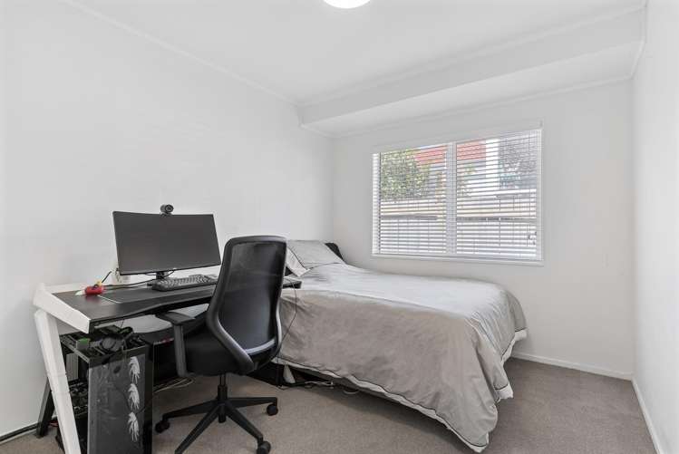 2B Perendale Close Somerville_29