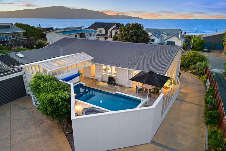 16 Ara Kuaka Waikanae Beach_2