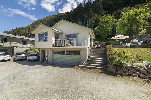 42 Huff Street Queenstown_1
