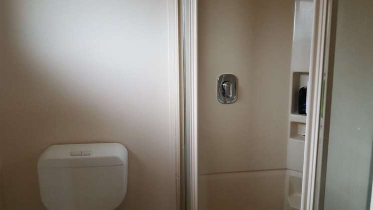 51a Salisbury Road Birkdale_11