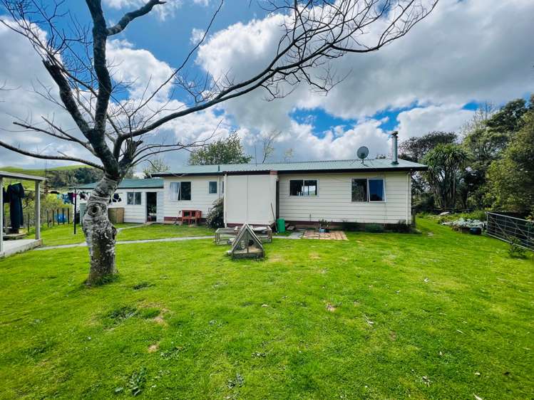 501 Waitetuna Valley Road Raglan_7