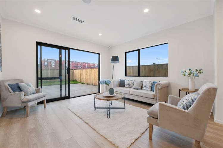 3 Matatahi Road Flat Bush_12