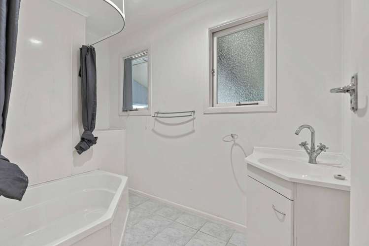 66 West Road Tokoroa_10