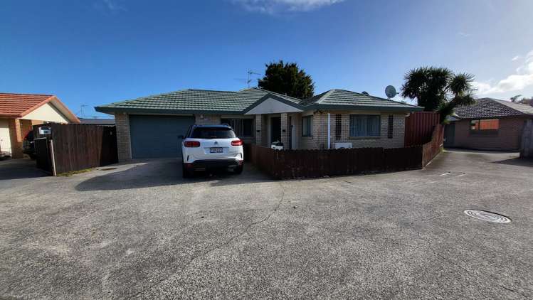 13 Yang Place Papakura_1