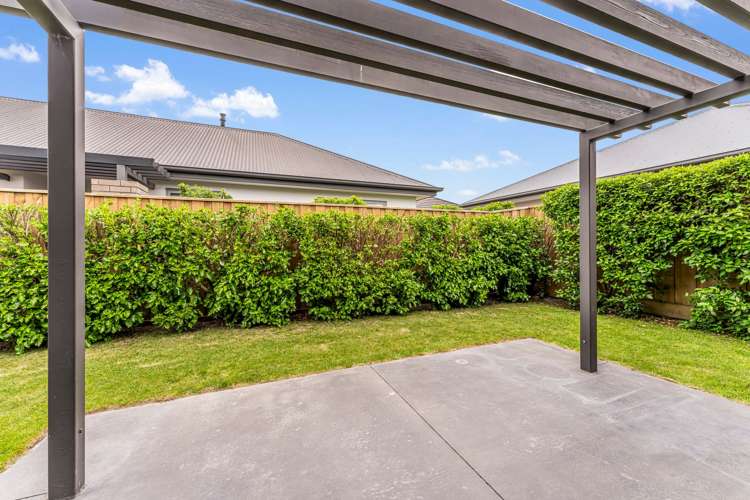 25 Farnborough Way Rolleston_18