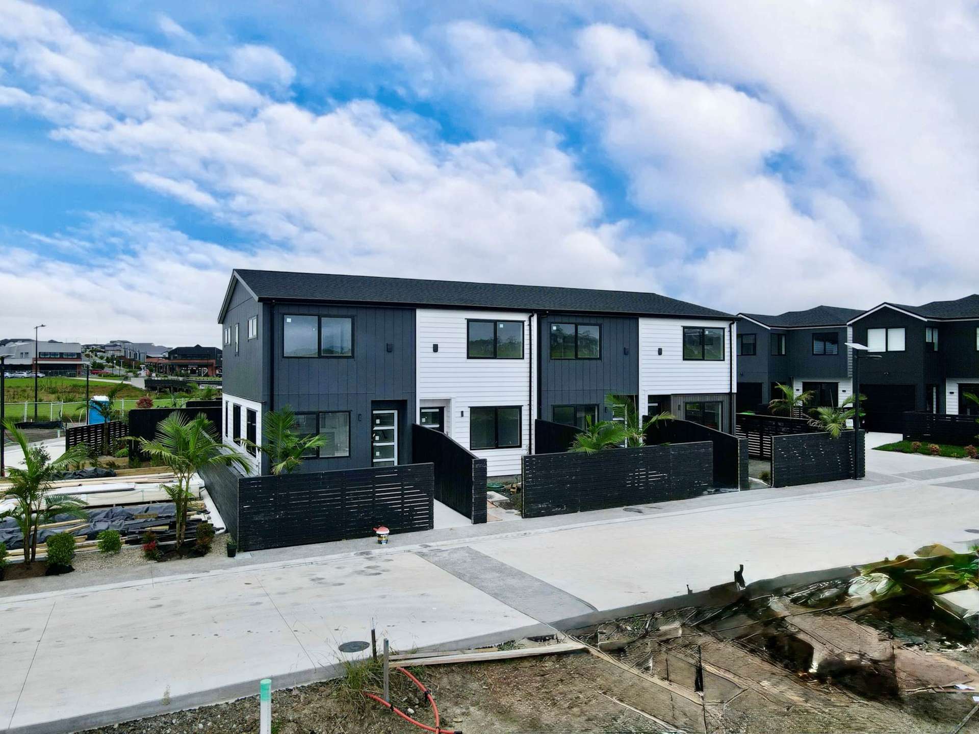 2/75 Te Taruna Drive Milldale_0