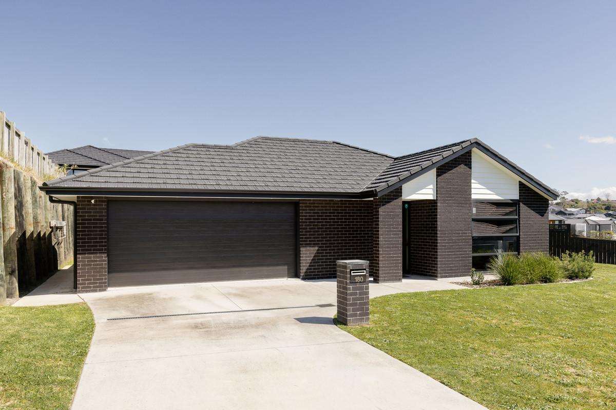 180 Adler Drive_0